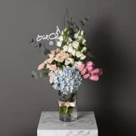 Spring vase with cake from Laviviane