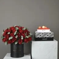 Redbox package with cake from Aani & Danni Red Velvet Medium