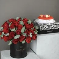 Redbox package with cake from Aani & Danni Red Velvet Medium