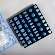 بوكس شوكولاتة آني و داني الأزرق الفاخر