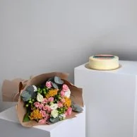 Heather Bouquet | Munch Bakery Cake - Medium