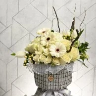 Snow spray rose bouquet