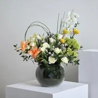 Flower vase | With Bvlgari children's perfume