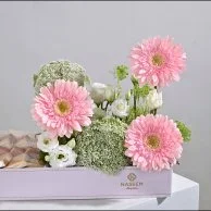 Hajj Gifts | Pink Floral Arrangement with Chocolate