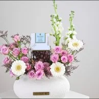 White Gerbera & Purple Baby Rose Vase | Bostani Dragee Chocolate