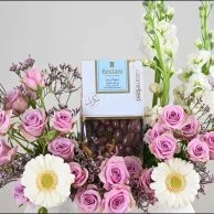 White Gerbera & Purple Baby Rose Vase | Bostani Dragee Chocolate