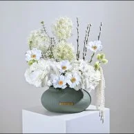 فازة ورد صناعي | فخامة الأيبض