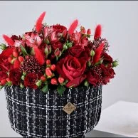 باقة ورد آمورا مع عطر من اختيارك