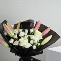 باقة زهور الليلي و الجوري للتخرج