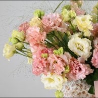 فازة زهور العيد