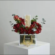 Boustany bag and chocolate with natural red roses 6