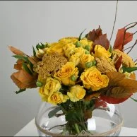 Yellow sapphire vase