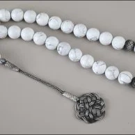 سبحة حجر الهاولايت الأبيض | لباب