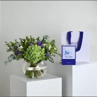 Purple vase with Pocodor chocolate