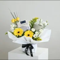 Ronaq | Coffee and Flowers