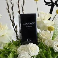 تنسيق ورد | مع عطر ديور سوفاج رجالي