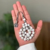 مسباح حجر الهاولايت الأبيض من شكة