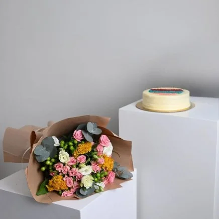 Heather Bouquet | Munch Bakery Cake - Medium
