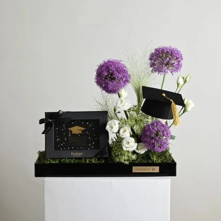 هدية ورد و تشوكلت التخرج