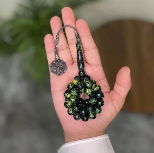 مسباح بكلايت أخضر مخلوط من شكة