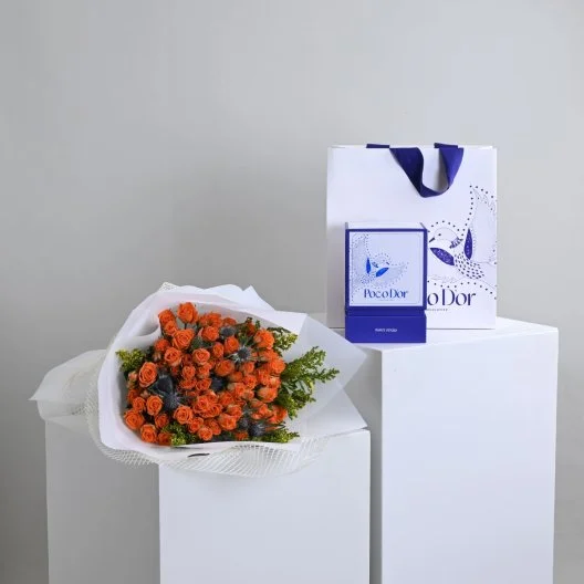 Orange baby rose bouquet with PocoD'or fancy sticks chocolate 