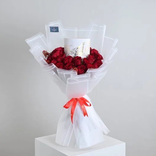 Anoush bouquet with red roses