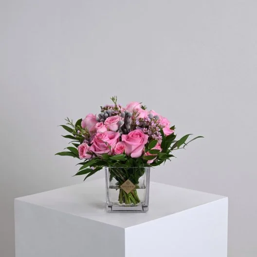 Pink flowers subscription
