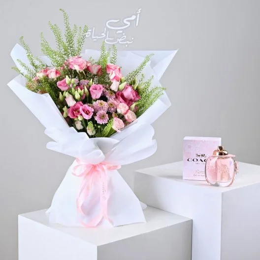 Pink Flowers for Mom with a Perfume Of Your choice