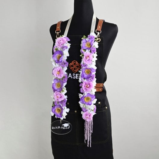 عقد الورد البنفسجي للتخرج