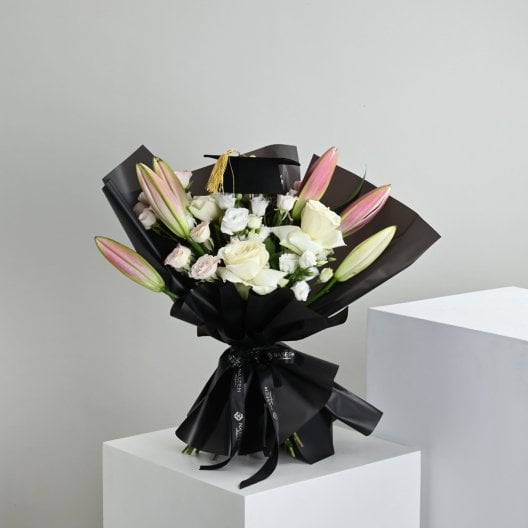 باقة زهور الليلي و الجوري للتخرج