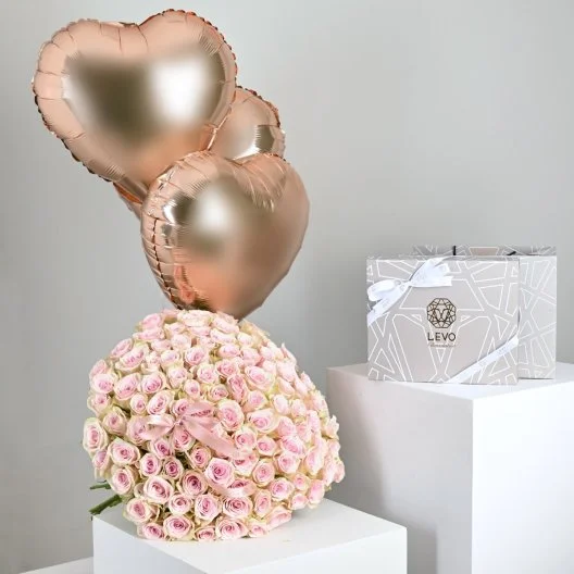 مجموعة بينك لوف