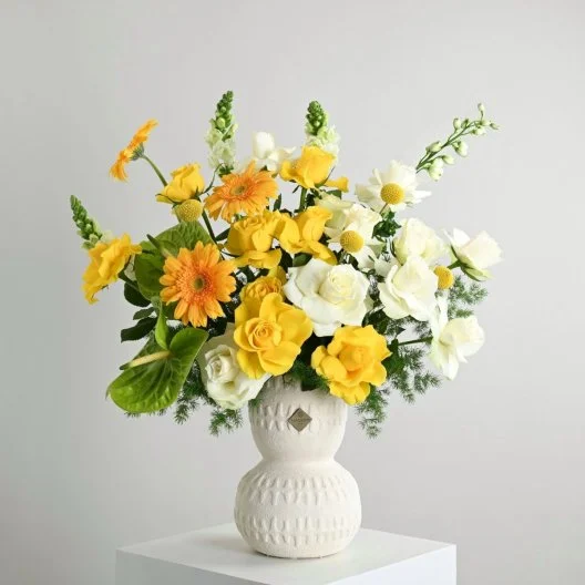 Blossom Aura Vase