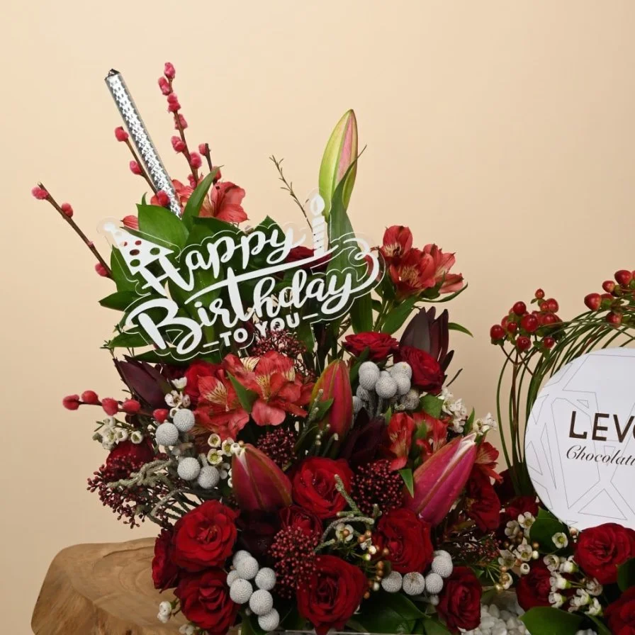 Red roses for Birthday with Levo chocolate