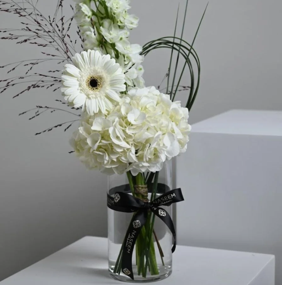 Elia vase