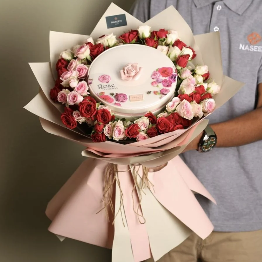 Boustani Rose Bouquet with Baby Rose