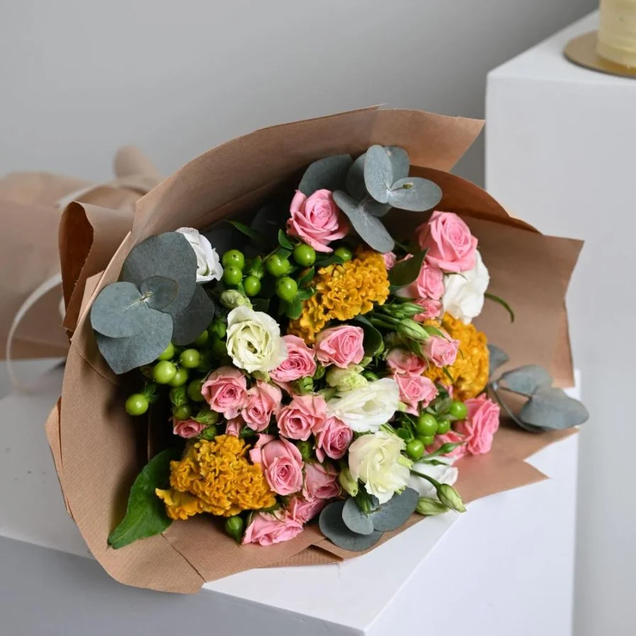 Heather Bouquet | Munch Bakery Cake - Medium