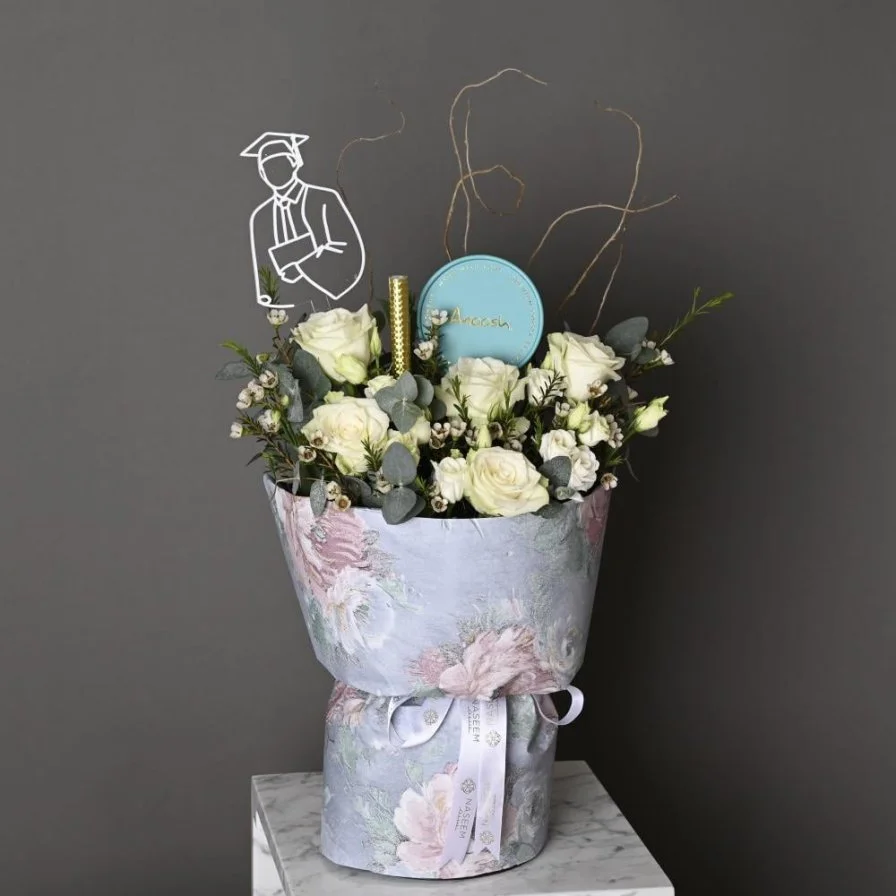 Graduation bouquet with blue Anoush chocolate