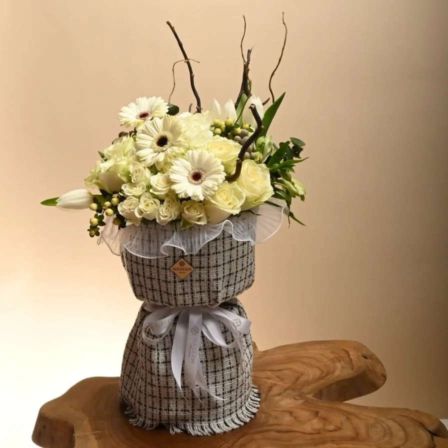 Snow spray rose bouquet