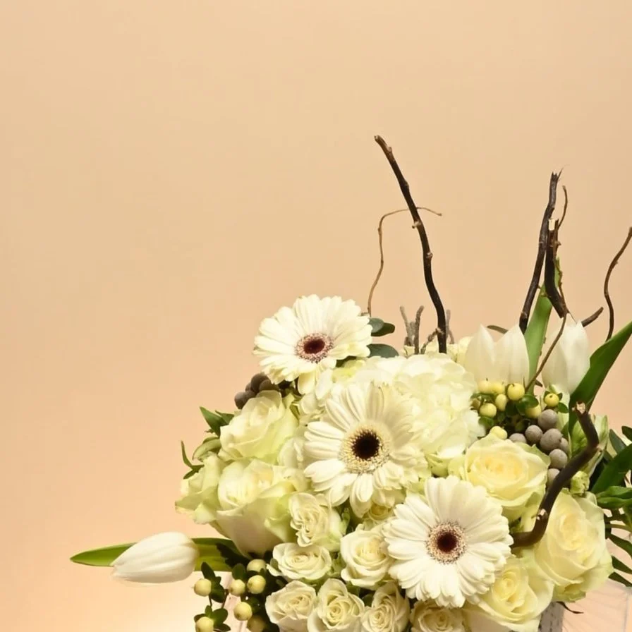Snow spray rose bouquet