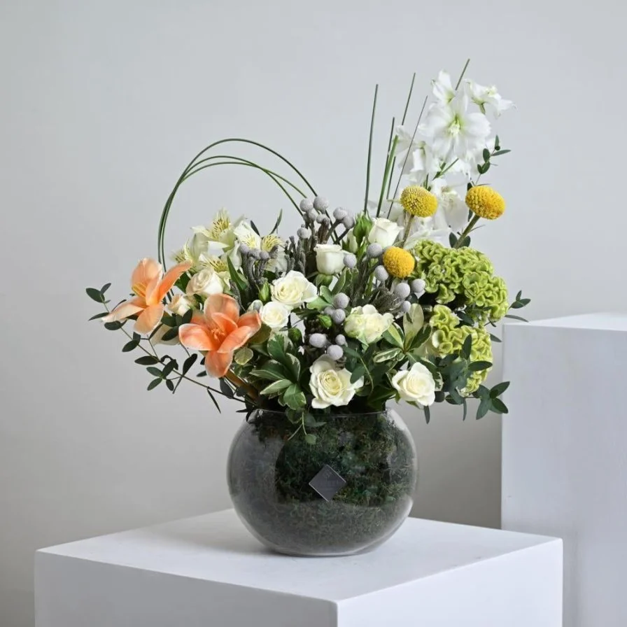 Flower vase | With Bvlgari children's perfume