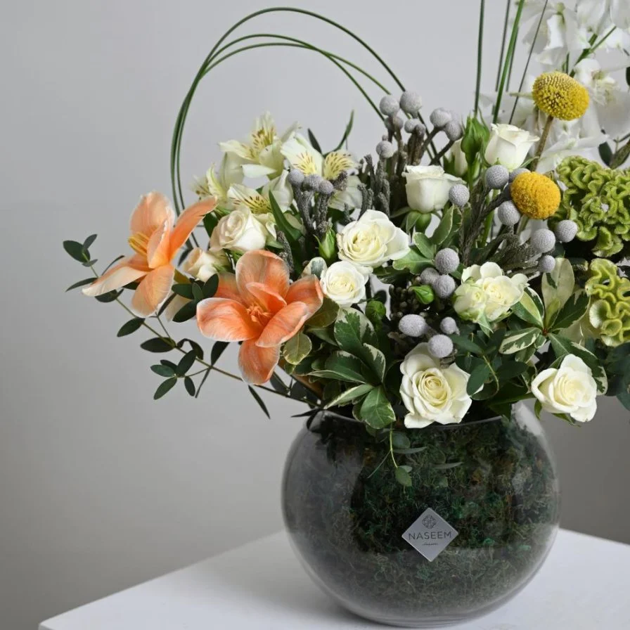 Flower vase | With Bvlgari children's perfume