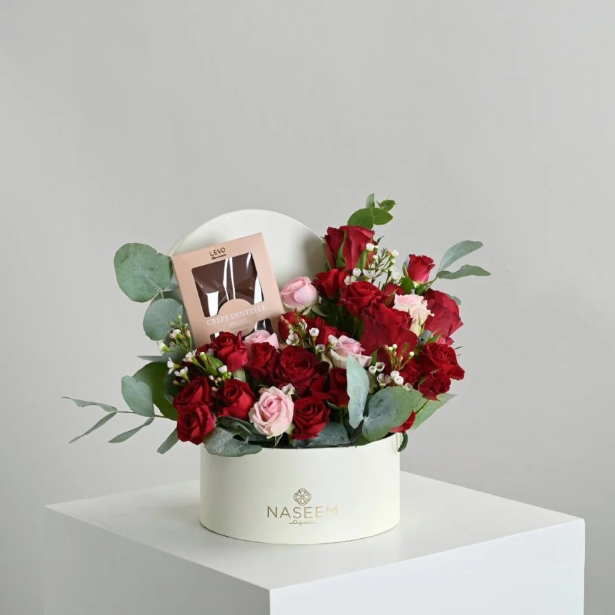 ليفو بار مع ورد أحمر