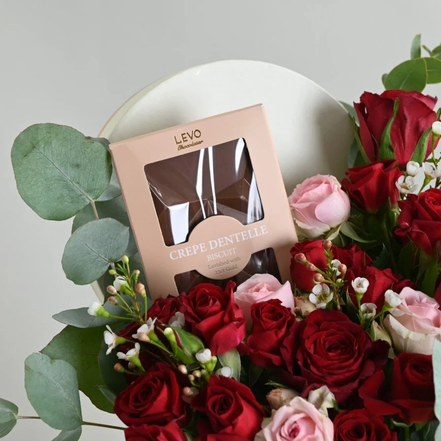 ليفو بار مع ورد أحمر