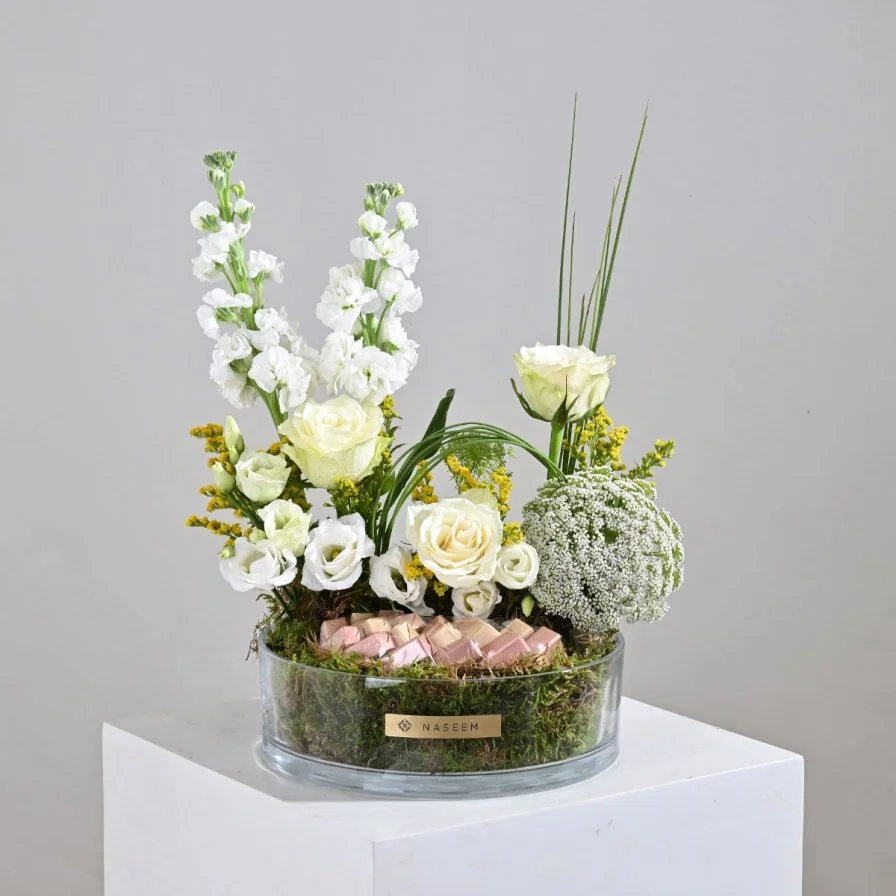 Hajj Gifts | White Floral Arrangement with Chocolate