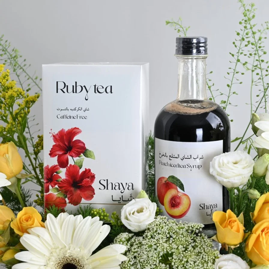 Shaya Gift | Hibiscus Berry Tea with Peach Iced Tea and Yellow Flowers