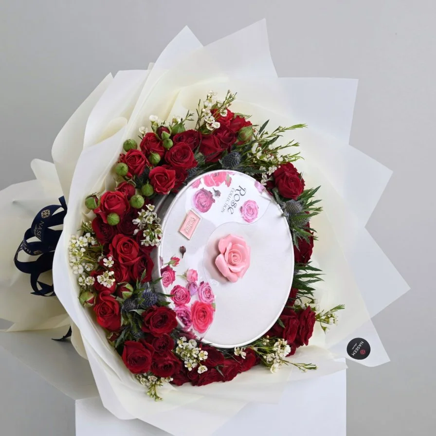 باقة بستاني روز مع ورد أحمر