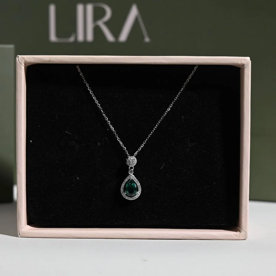 عقد الحجر الأخضر | مجوهرات ليرا