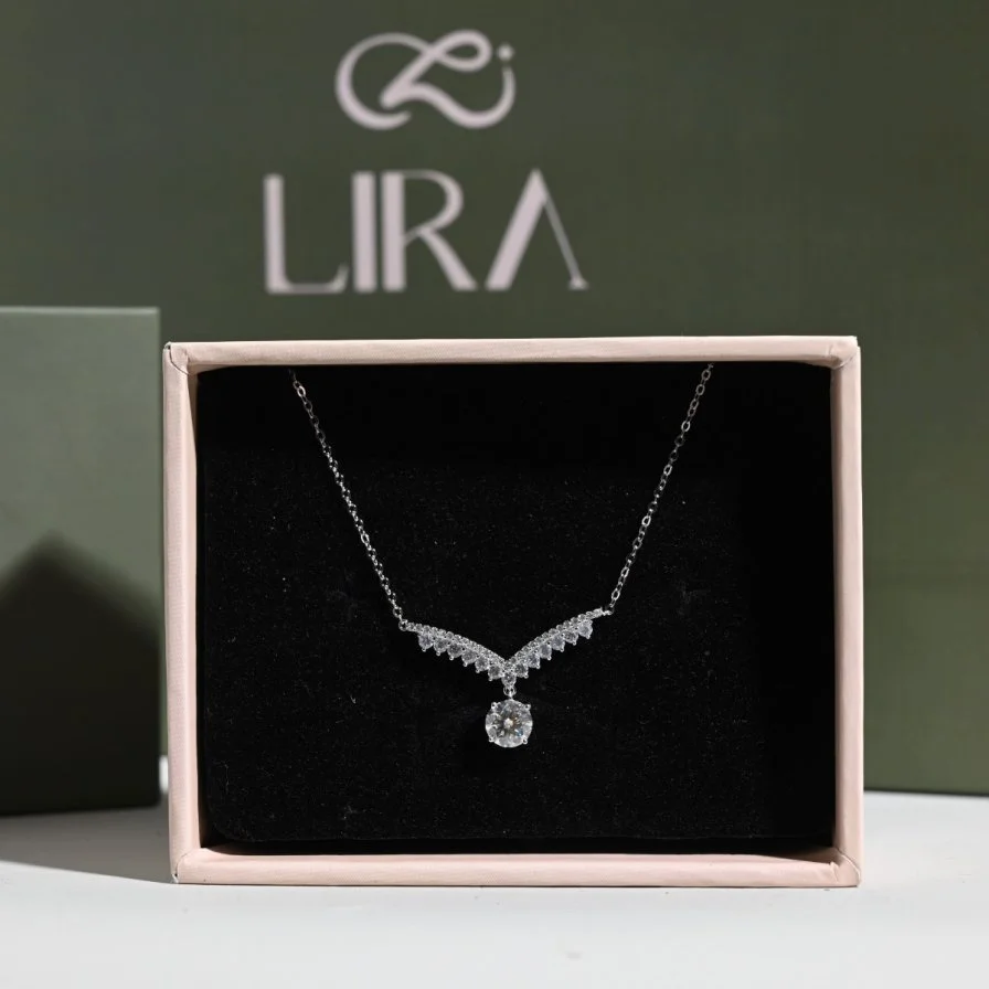 عقد وهج التاج | مجوهرات ليرا