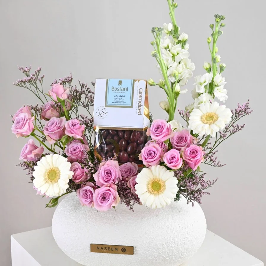 White Gerbera & Purple Baby Rose Vase | Bostani Dragee Chocolate