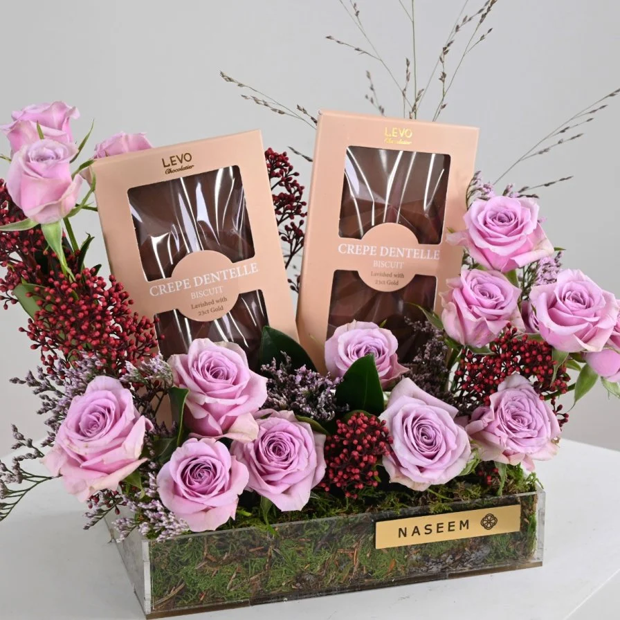 Levo Chocolate Bar Gift | Purple Baby Gypsophila